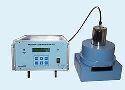 Sistema de contagem de radiação com sonda cintiladora dupla para contagem de atividade Alfa e Beta [TIPO: RC605D e DS 166]